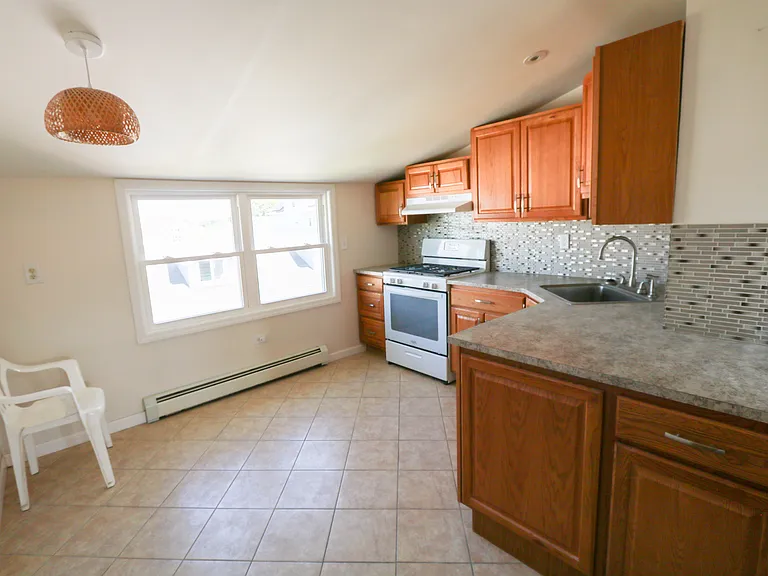 49 Jordan Ave #2 — Photo 8