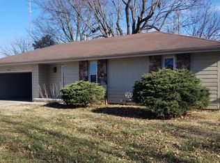 3600 S Hillcrest Ave, Springfield, MO 65807