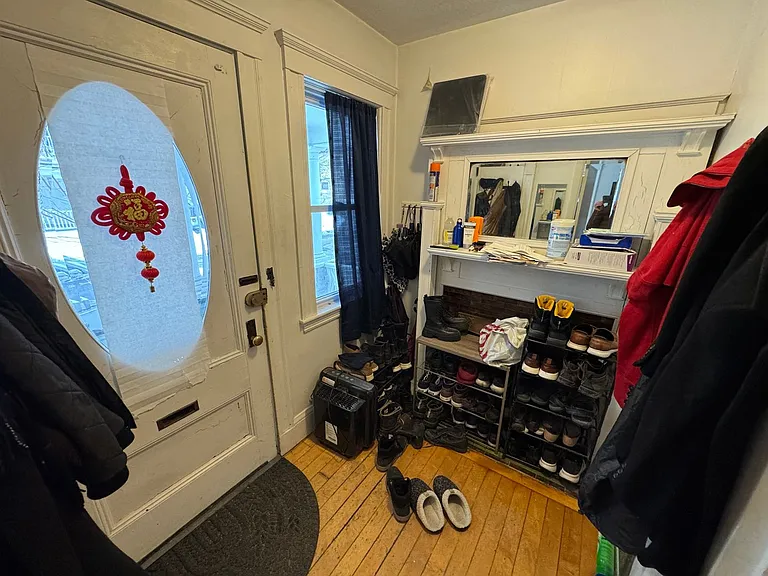 12 Burnham St #4 — Photo 12