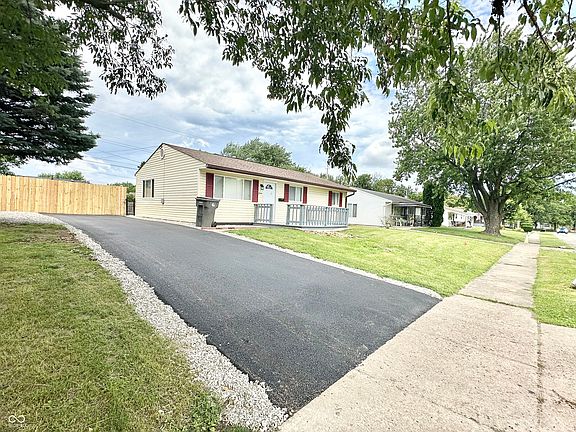 2nd image of 2714 S Walcott St