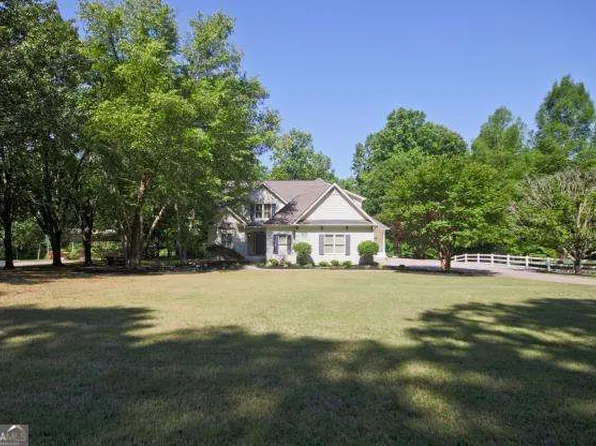 1692 N Hadaway Rd NW, Kennesaw, GA 30152