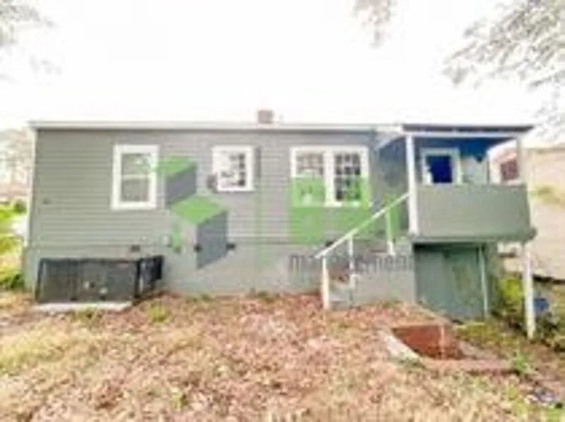 800 Fulton Ave