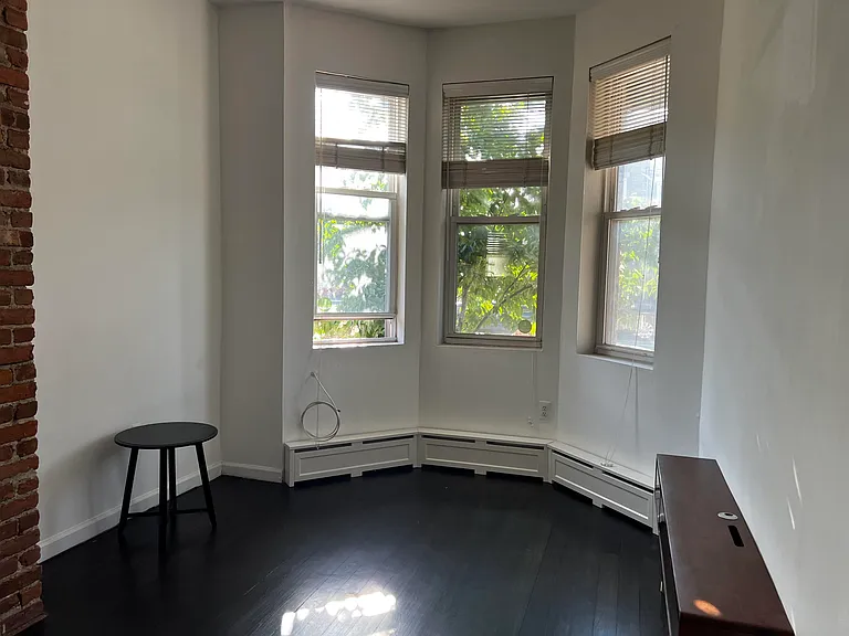 1810 Palisade Ave — Photo 5