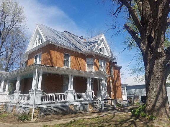 4th image of 530 S Winchester St