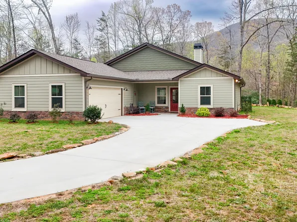122 Bern Vis, Sautee Nacoochee, GA 30571