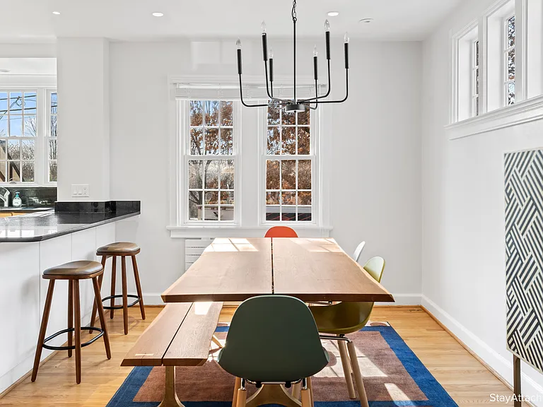 4464 Greenwich Pkwy NW — Photo 7