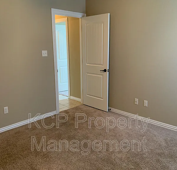 6105 Red Cedar Cir — Photo 19