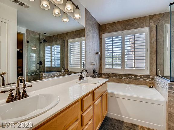 2nd image of 2625 Heathrow St