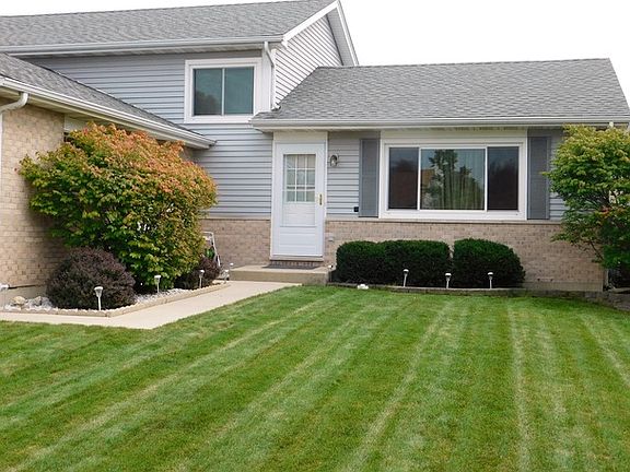 2nd image of 2690 Melbourne Ln