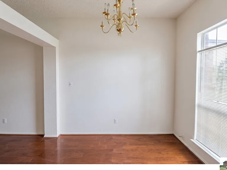 3615 Coral Bay Ln — Photo 3