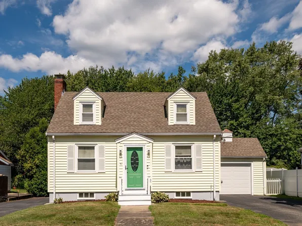 31 Eustis St, Saugus, MA 01906