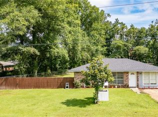 740 E Beech St, Ponchatoula, LA 70454