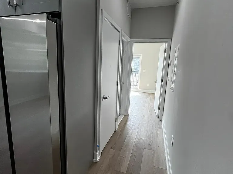719 N 35th St #4A — Photo 13