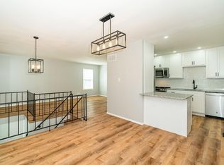 1243 Willow View Dr, Saint Louis, MO