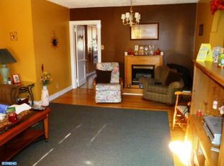 201 W Cedar Ave, Oaklyn, NJ 08107