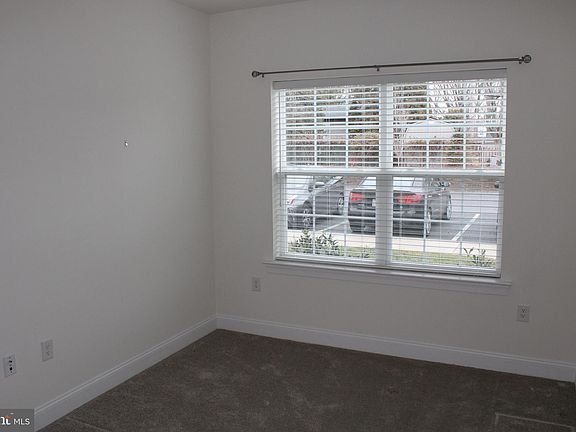 4th image of 612 Harvin Way #612