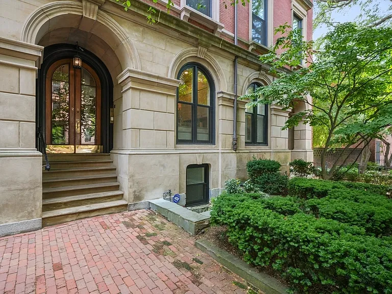 28 Marlborough St #1 — Photo 20