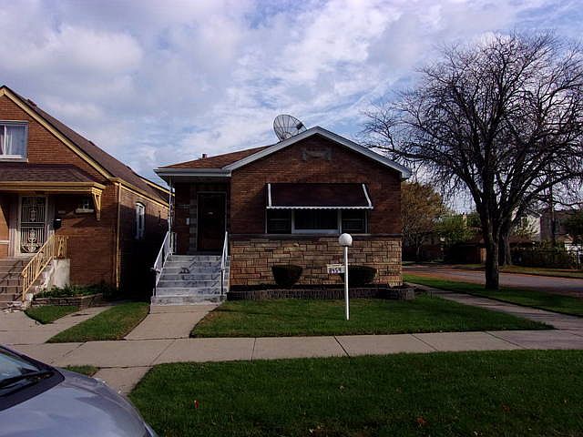 1st image of 8459 S Kingston Ave