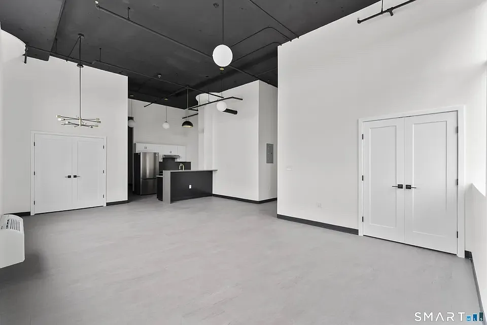 Building Photo - 475 Myrtle St #422