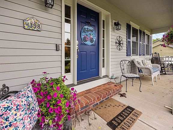 4th image of 4398 Twin Pines Dr