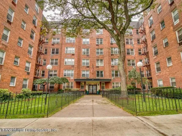 50 Fort Pl #B3-d, Staten Island, NY 10301