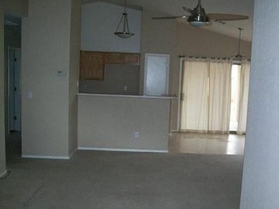 4th image of 12614 W CLARENDON Avenue