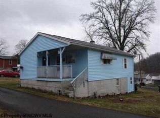 1257 1/2 Montrose Ave, Morgantown, WV 26505