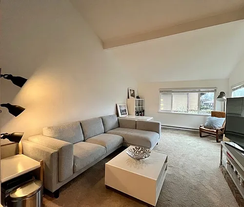 14130 NE 7th Pl #2 Photo 1