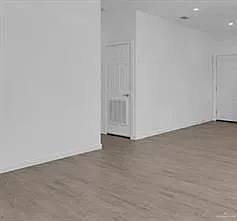 2 bed, 2.0 bath, 975 sqft, $1,050 — Photo 4