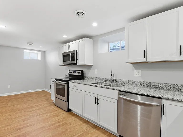 3244 Grand Ave S — Photo 8