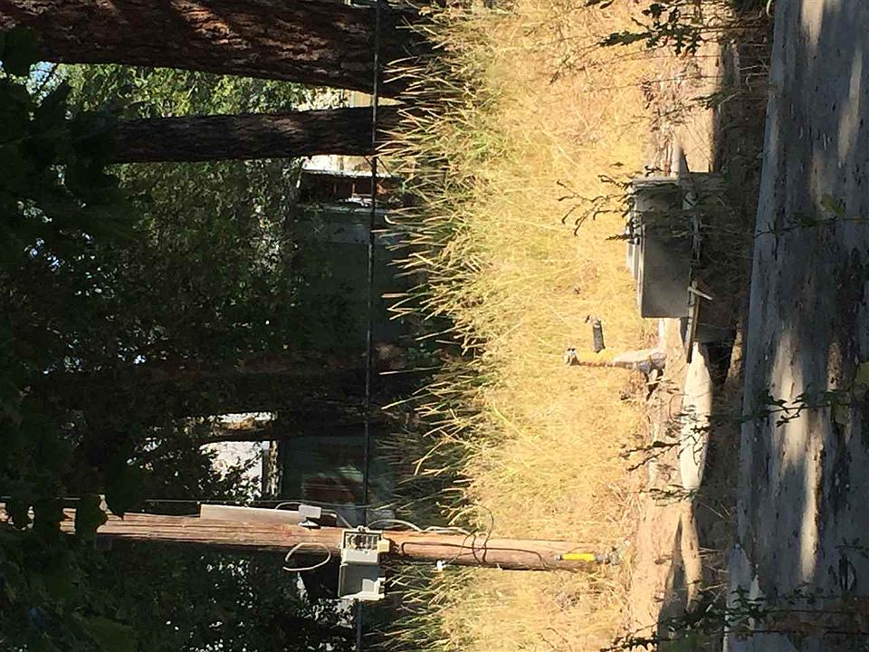 2nd image of 3627 E Florence Ave