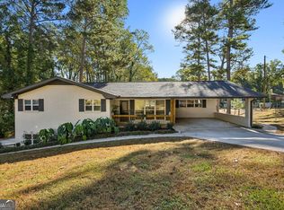 2432 Kelly Lake Dr, Decatur, GA 30032