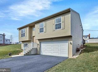 591 Penn St, Steelton, PA 17113