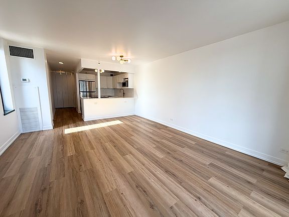 Living Room / Kitchen