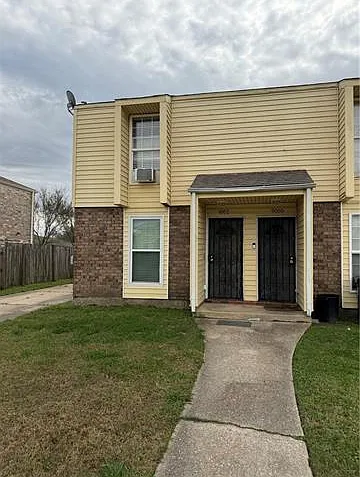 9002 Morrison Rd — Photo 1