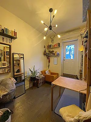 1st image of 364 Bainbridge St #9