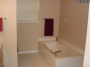 5th image of 5092 Walden Ln