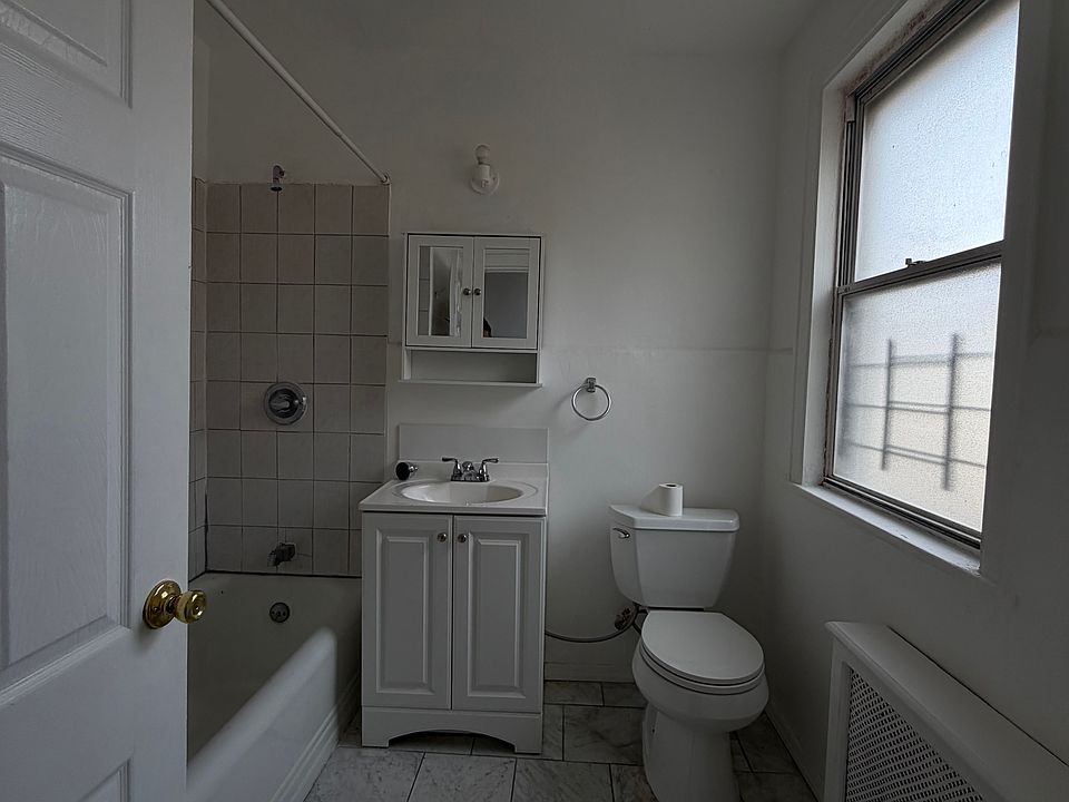 1st image of 75 Ludlow St Floor 2