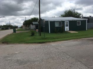 201 S Elm St, Holliday, TX 76366