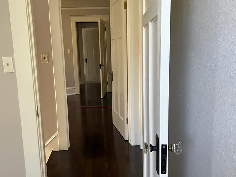 210 Jefferson Ave — Photo 8