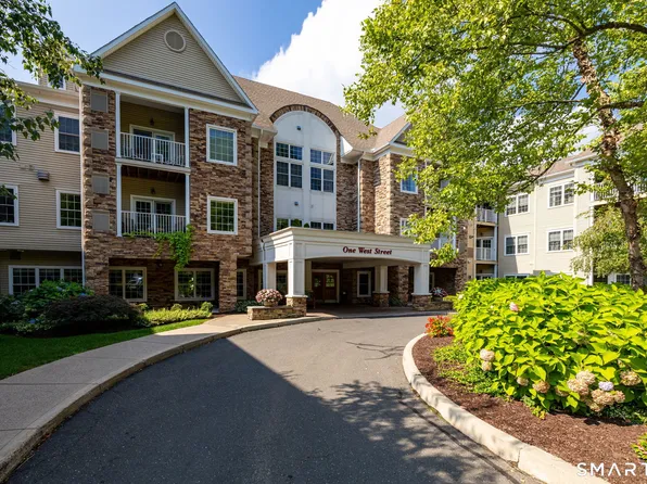 1 West Street #215, Simsbury, CT 06070