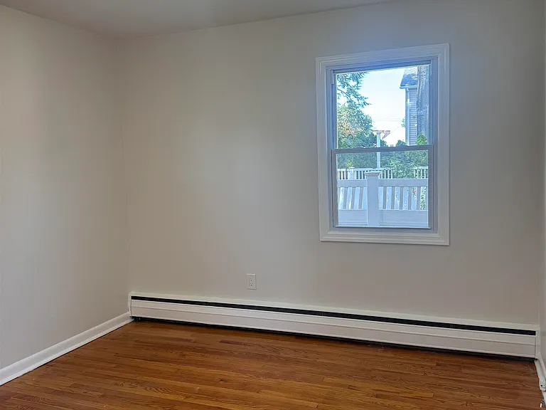 717 Hudson Ave #1 — Photo 12