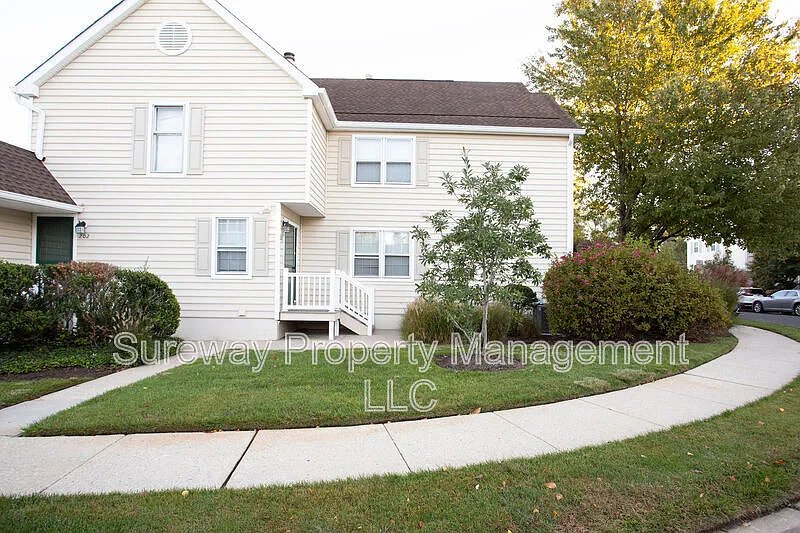 2 bed, 2.5 bath, 1178 sqft, $2,750 — Photo 1