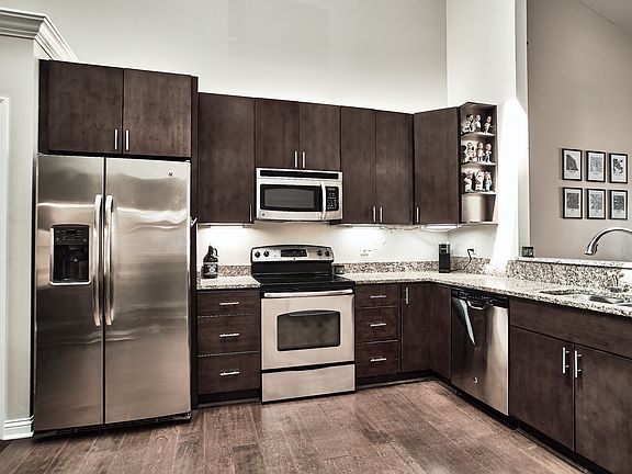 5th image of 11509 Ivy Ln Unit 102