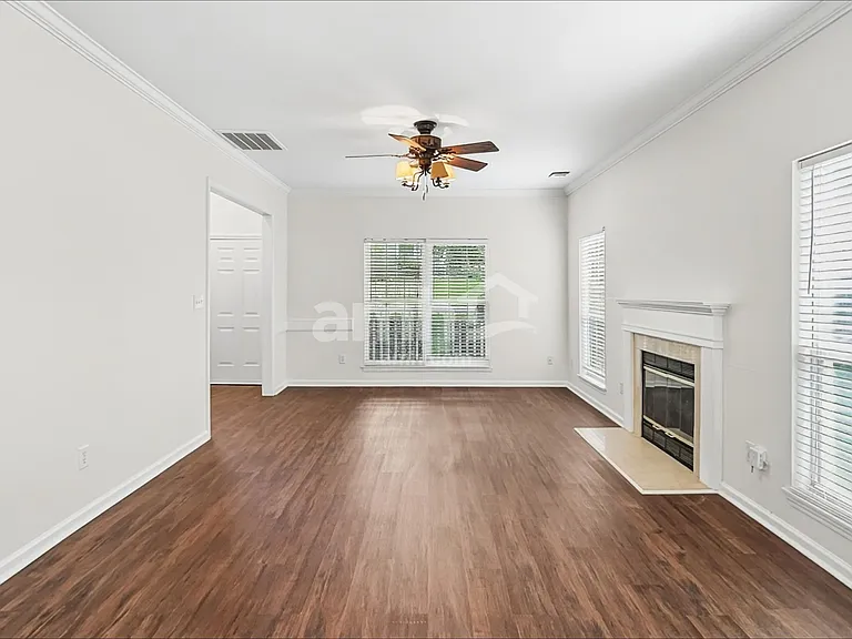 10231 Danesway Ln — Photo 7