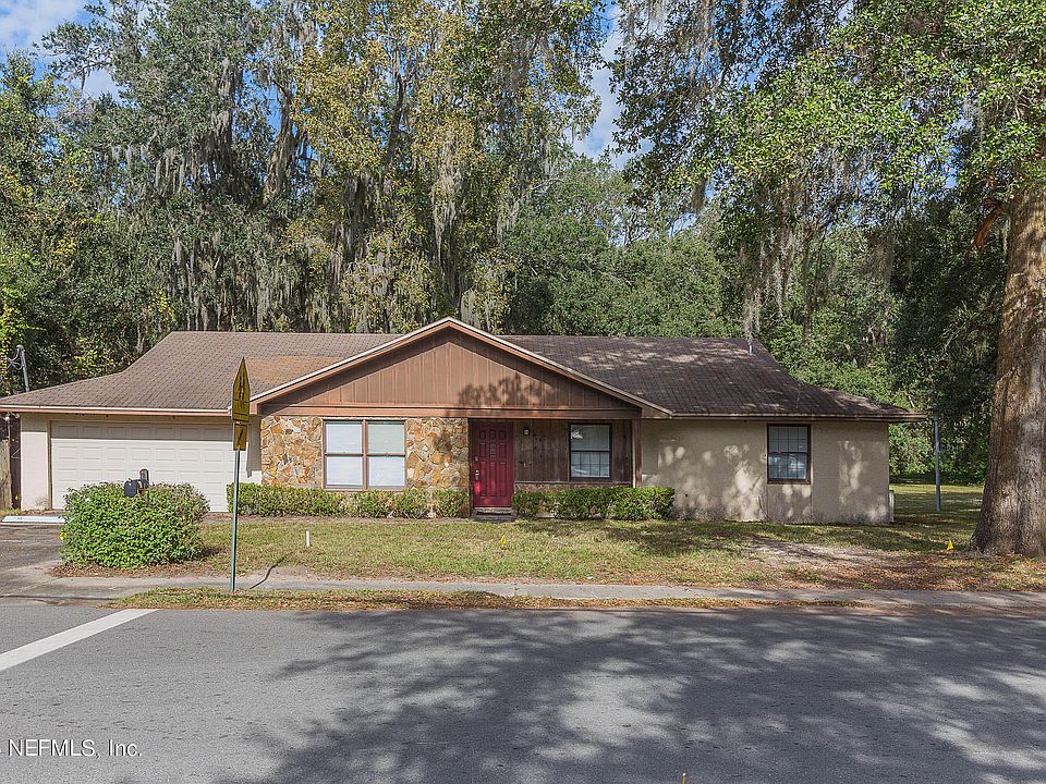 1st image of 385 STILES Avenue