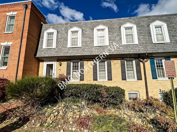 1325 N Lynnbrook Dr, Arlington, VA 22201