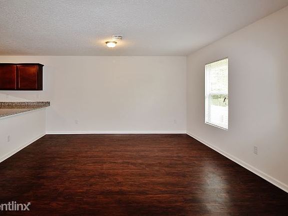 3rd image of 5459 Village Pond Ct