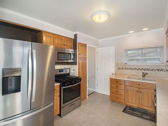 4th image of 26131 Marlene St