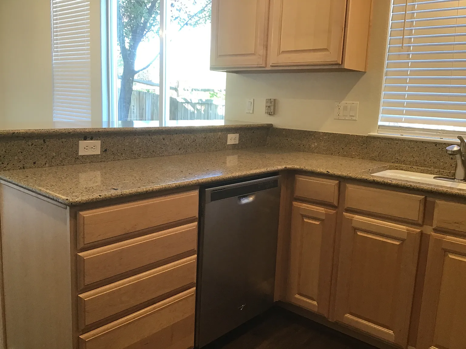 3 bed, 2.5 bath, 1540 sqft, $2,545 — Photo 4